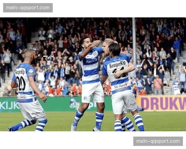 奥格斯堡绝平柏林赫塔，评论指出两队简化进攻路径的趋势愈发明显