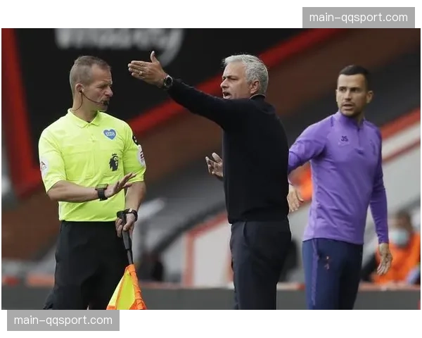 “历史回顾：追溯穆里尼奥时代切尔西的防守哲学对当今英超的影响”