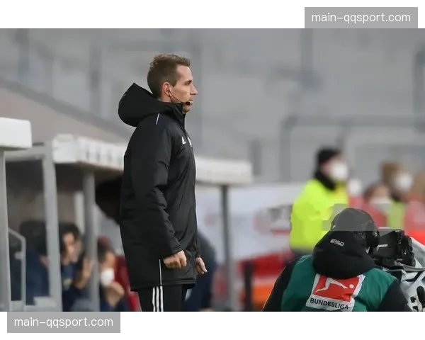 VAR争议再起：德甲裁判标准是否需要进一步统一规范？